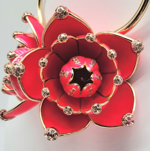 Roberto Cavalli RARE Bright Red Enamel Lotus Flower Statement Necklace - Picture 8 of 14